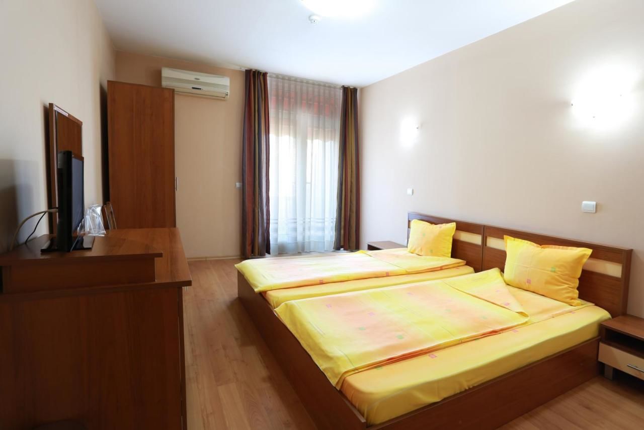 Отель Acropolis Hotel Пазарджик