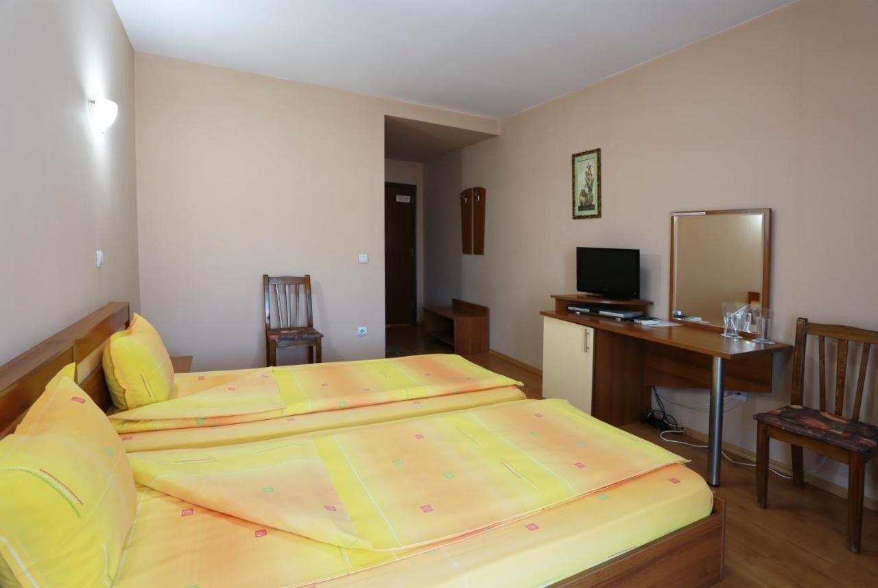 Отель Acropolis Hotel Пазарджик