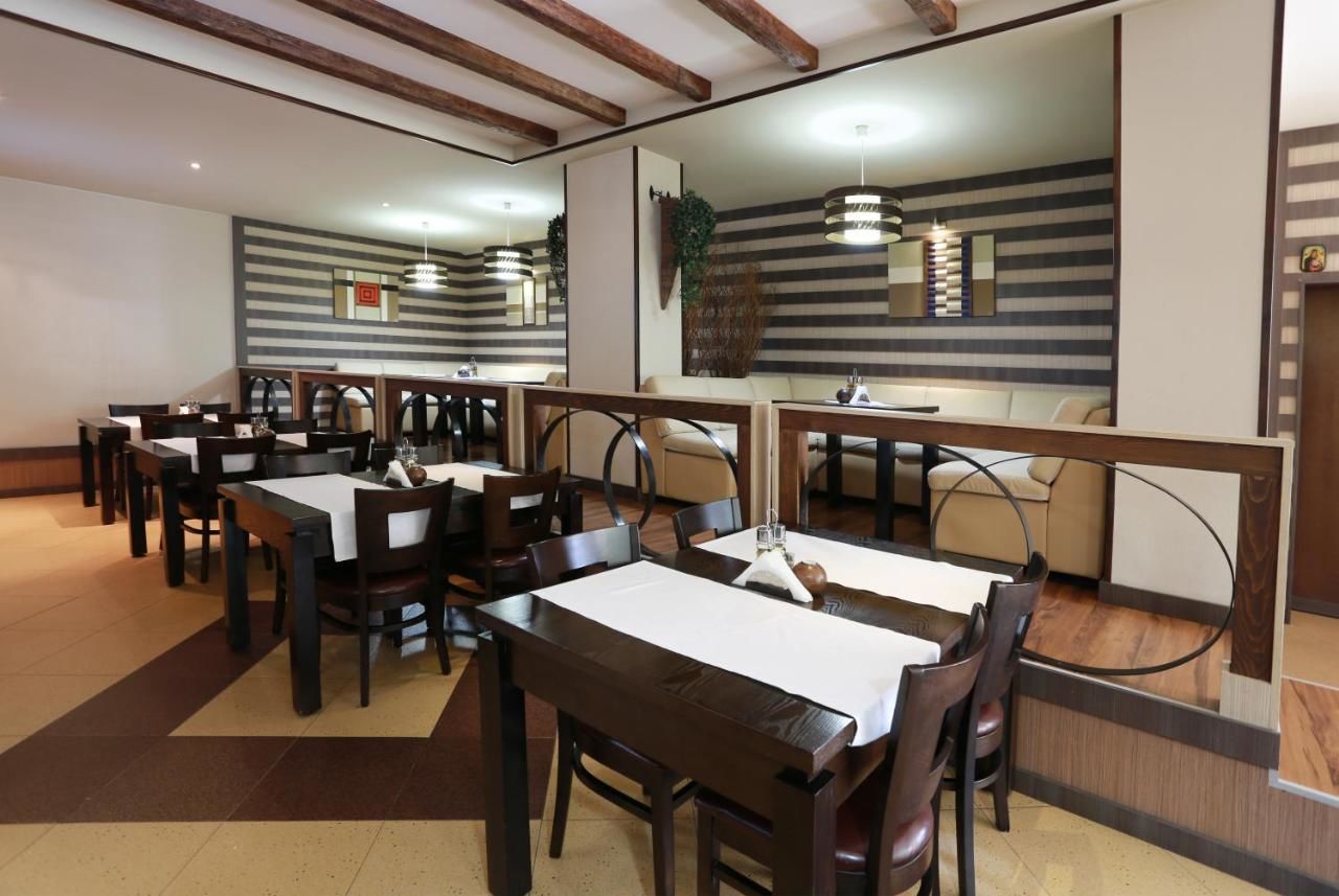 Отель Acropolis Hotel Пазарджик-30